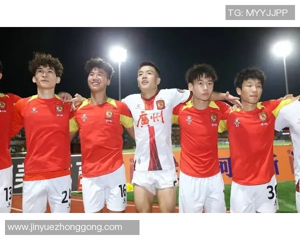 中超激战广州队迎战江苏队全力争胜争夺联赛积分荣耀