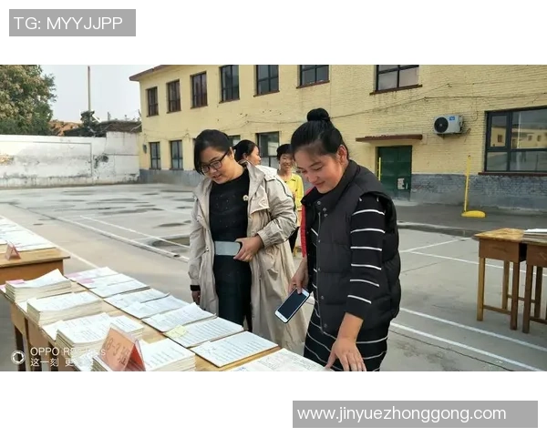 张骋宇的成长之路:从青涩少年到职场精英的蜕变与追求 张骋宇的成长之路:从青涩少年到职场精英的蜕变与追求